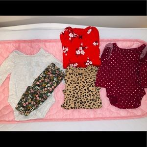 Newborn baby outfits & onesies